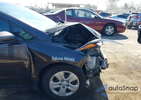 2018 Kia Forte Lx z USA, uszkodzony, nr VIN 3KPFK4A71JE174689